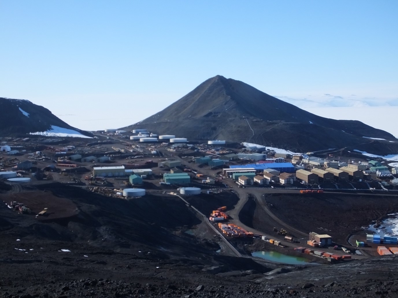 McMurdo-Station-home-to-around-1000-people-in-the-Antarctic-summer.jpg