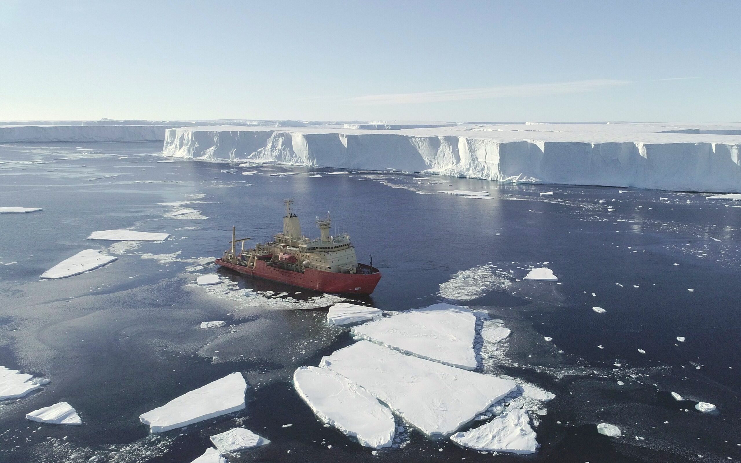 A large ship in a body of water